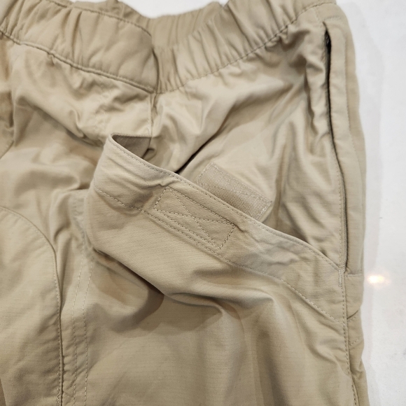 VTG LL Bean Shorts Mens Medium Beige 100% Nylon Mesh Lined Elastic Waist Outdoor - Picture 3 of 12